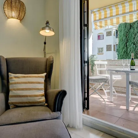 Апартаменты 2 Bed W/pool Close To + Amenities *