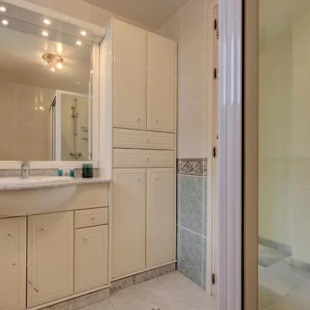 Апартаменты 2 Bed W/pool Close To + Amenities Ситио-де-Калаонда